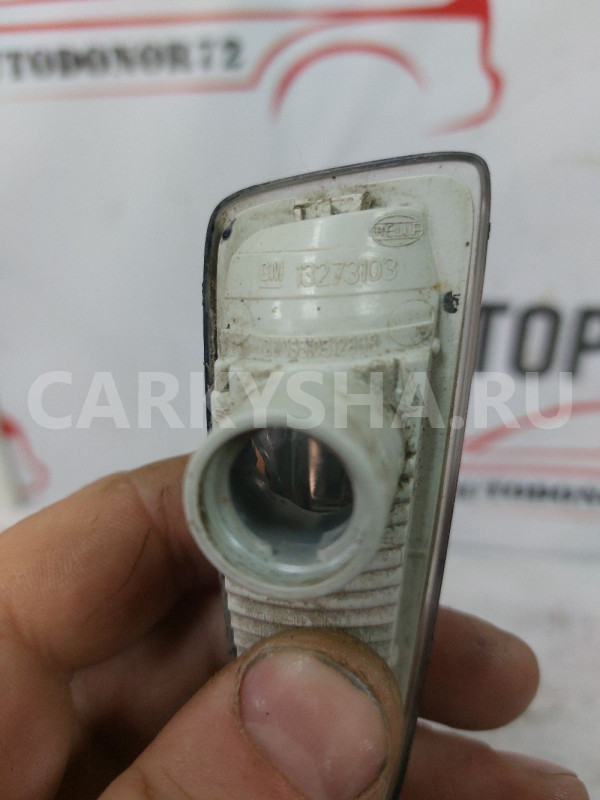 Повторитель поворота левый Opel Astra J Opel Astra оригинальный номер 13273103
