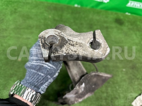 Кулак Audi A6 2010-2017 4G0407242C C7, передний правый Audi A6 