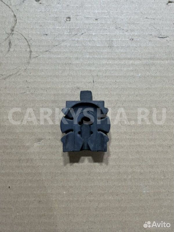 Кронштейн радиатора BMW X5 E70 N62B48 2008 BMW X5 оригинальный номер 17 11 7 553 480