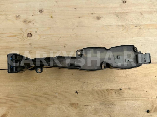 Замок капота Citroen C4 LA TU5JP4 1.6 2006 (б/у) Citroen C4 оригинальный номер 9646913780