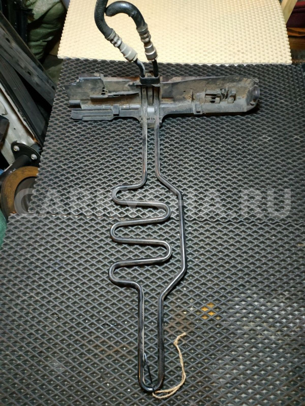 Кронштейн радиатора BMW E90 17107524912 BMW 3er оригинальный номер 17107524912