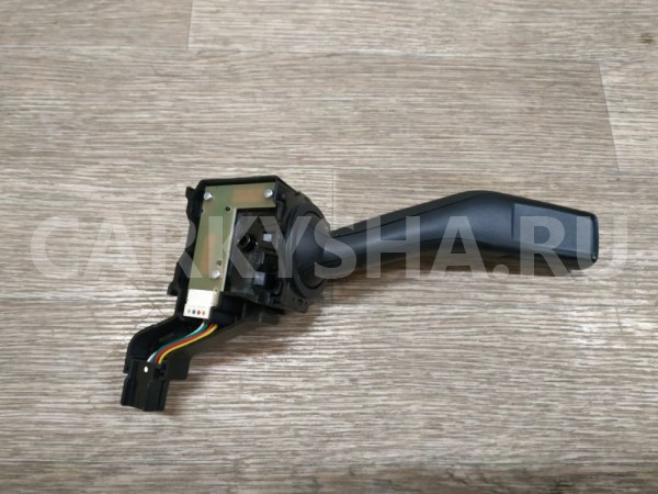 Переключатель поворотов подрулевой Volkswagen Tiguan 