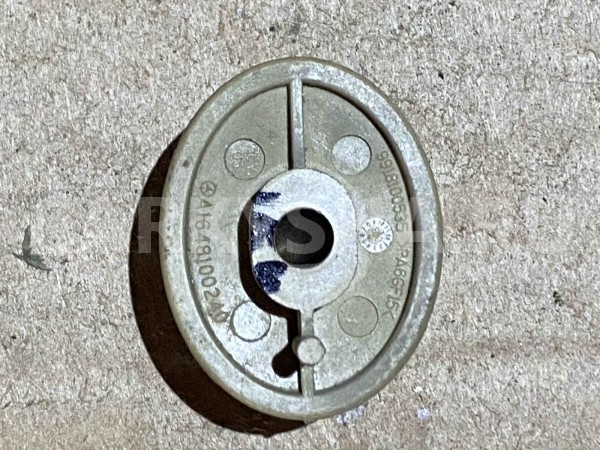 Крючок Mercedes-Benz M-класс W164 рестайлинг (2008—2011) Mercedes-Benz M-klasse оригинальный номер a1648100240