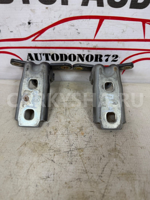 Петли передней левой двери Chevrolet Cruze J300 Chevrolet Cruze оригинальный номер 13501711