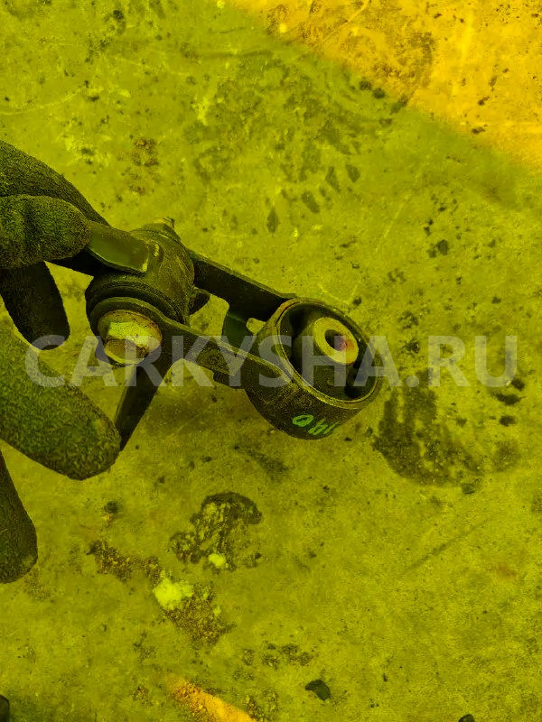 Подушка двигателя Toyota Spade 