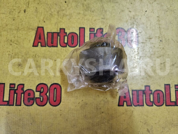 Сайлентблок переднего рычага Toyota Avensis оригинальный номер 4806105010
