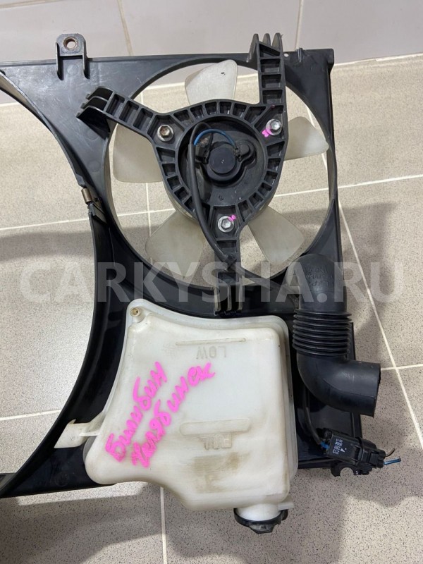 Диффузор радиатора Toyota Crown S170 Toyota Crown оригинальный номер 1671146330