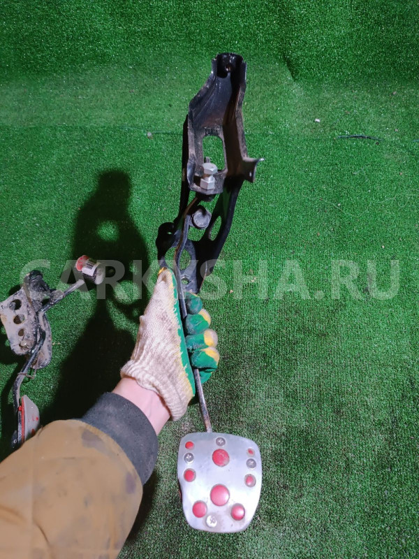 Педальный узел Geely MK Cross оригинальный номер 1014001611