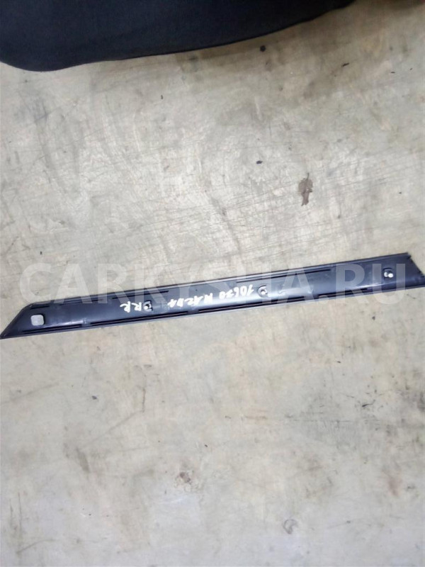 Накладка (кузов внутри) BMW 3-серия E46 1998-2005 BMW 3er оригинальный номер 8213995
