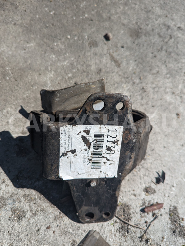 Подушка двигателя Nissan Datsun 