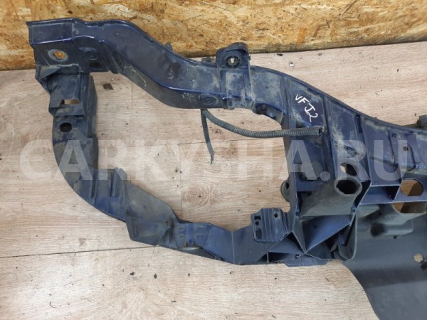 Передняя панель Ford C-MAX МИНИВЭН AEDA 2011 Ford C-MAX 