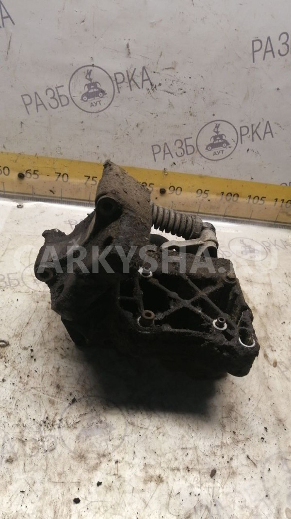Кронштейн генератора Peugeot 206 I KFX TU3 Peugeot 206 оригинальный номер 5706F6