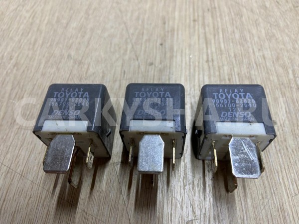 Реле Toyota RAV 4 V (XA50) оригинальный номер 90987-02025