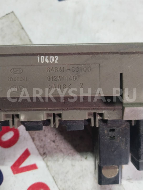 Накладка Hyundai Sonata 848413C100 Hyundai Sonata оригинальный номер 848413C100