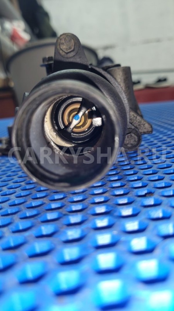 Корпус термостата Renault Logan 2018 8200338668 L8A9 K4M Renault Logan 