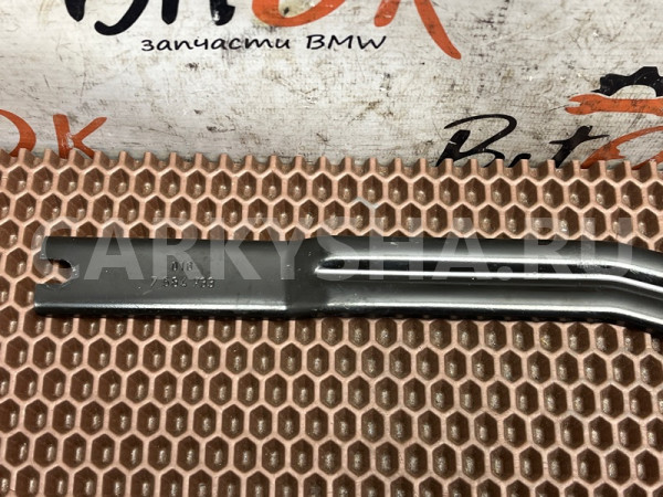 Кронштейн АКБ BMW X1 оригинальный номер 61 21 7 584 733, 61 21 7 584 733, 61217584733, 7584733