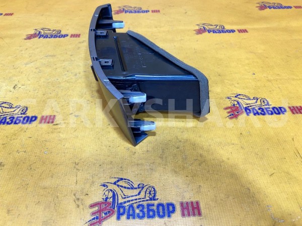 Дефлектор воздушный правый Citroen C-Crosser EP Citroen C-Crosser оригинальный номер 8265AZ