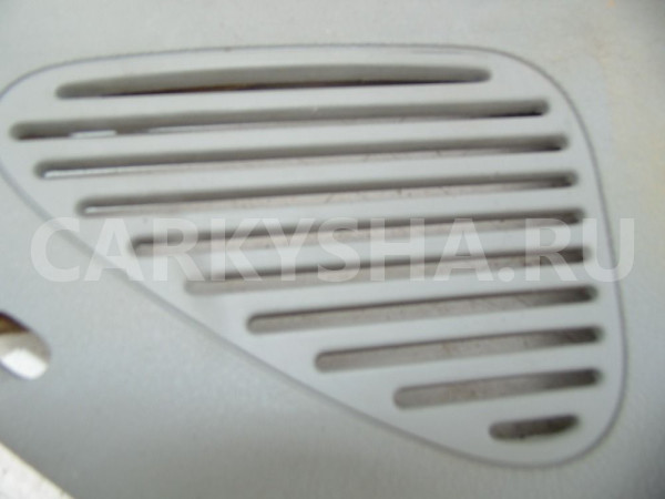 Обшивка багажника правая Renault Symbol Renault 19 оригинальный номер 8200149156