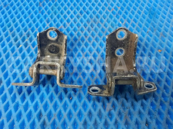 Петля двери задней правой  Mazda CX-7 I Mazda 2 оригинальный номер D461-72-240B