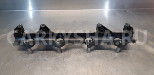 Крышка топливной рампы Volkswagen Passat B6 BVY Volkswagen Passat 