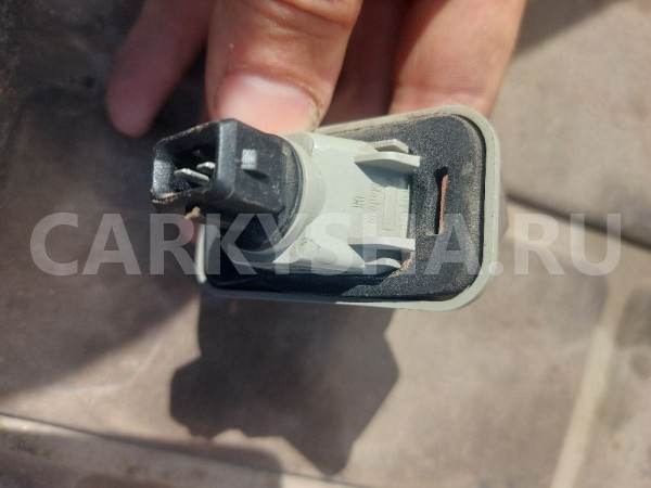 Фонарь подсветки номера Toyota Avensis T250 Toyota Avensis оригинальный номер 8127005042