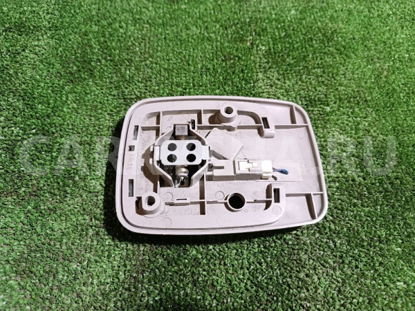 Плафон салонный Mazda 2 оригинальный номер B21H51310B20
