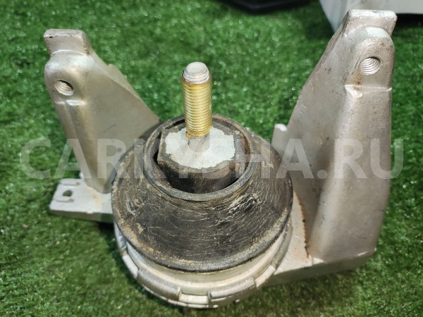 Подушка двигателя правая audi 100 c4 / a6 c4 2.8 Audi 100 оригинальный номер 4A0199352A
