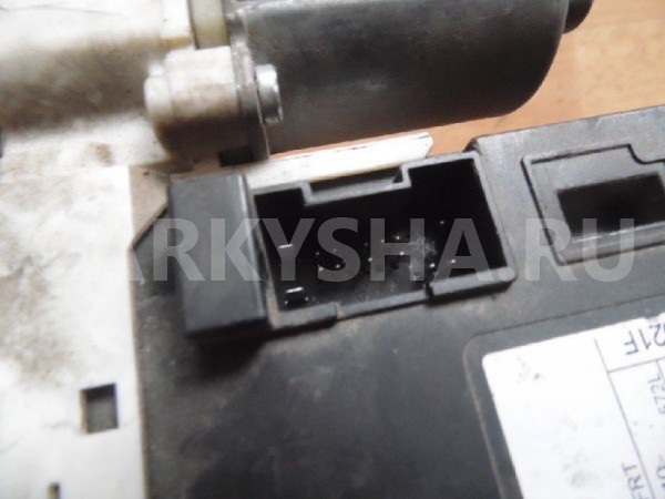 Моторчик стеклоподъемника Ford Focus II (2005—2008) Ford Focus оригинальный номер 1347885