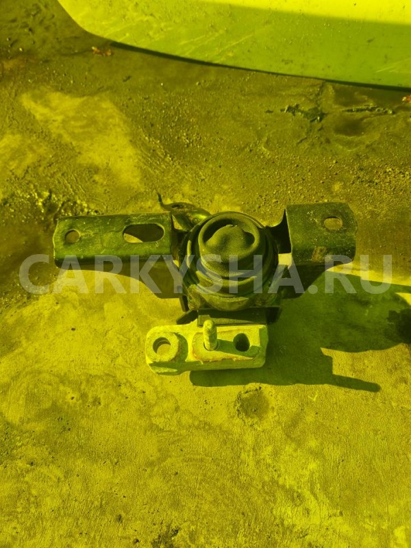 Подушка двигателя Toyota Ractis 