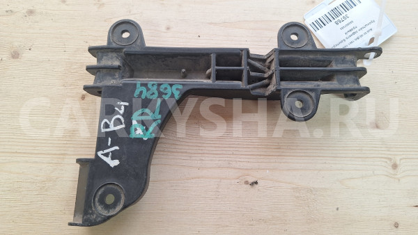 Кронштейн заднего бампера правый Audi 80 /90 (B4) 1991-1994 Audi 80 оригинальный номер 8A0807484