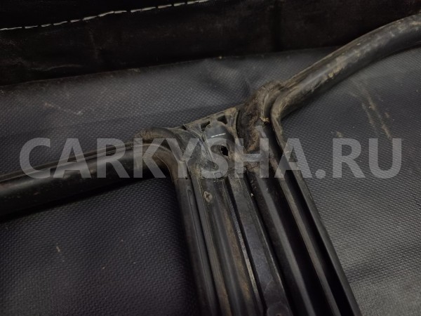 Уплотнитель стекла Toyota Mark II 1998 6238122080 GX100, правый Toyota Mark II 