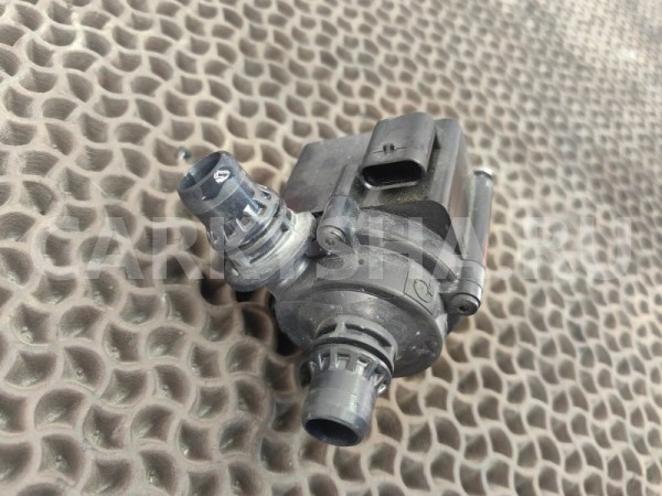 Электрически насос ож BMW 5er 