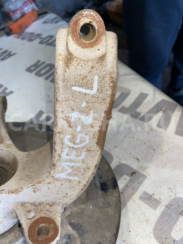Кулак поворотный левый Renault Megane 2 1.6 2006 Renault 20