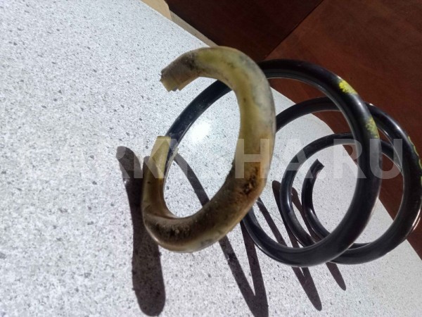 Пружина подвески Renault Logan II (2012—2018) Renault 12 оригинальный номер 540100727R