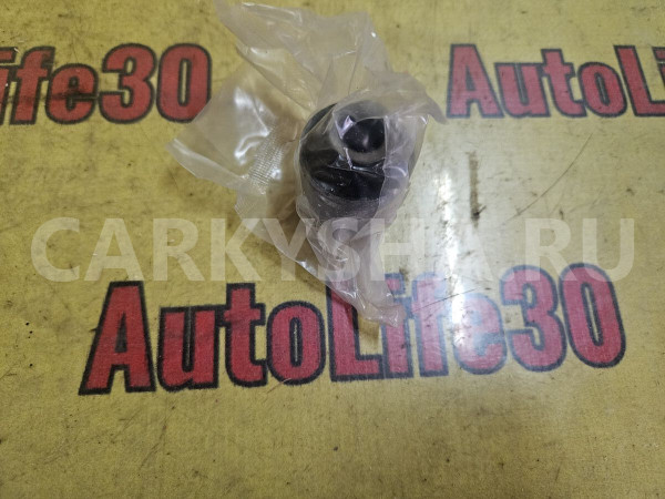 Сайлентблок задний Nissan Qashqai оригинальный номер 562104CE0B