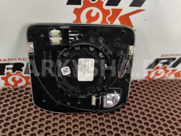 Зеркальный элемент Land Rover Defender 