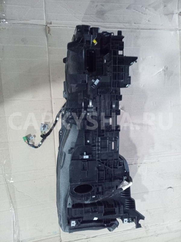 Консоль центральная Range Rover Sport 2 2018 Land Rover Range Rover оригинальный номер LR044748