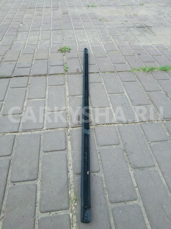 Молдинг стекла задней  правой двери geely Emgrand Geely Emgrand EC7 оригинальный номер 1068020500