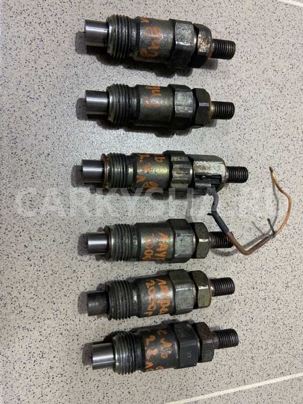 Форсунки дизельные RD28 Nissаn Laurеl 2000 г. Nissan Laurel 