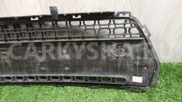 Решетка в бампер центральная Kia Soul II (2013—2016) Kia Soul оригинальный номер 86561B2000