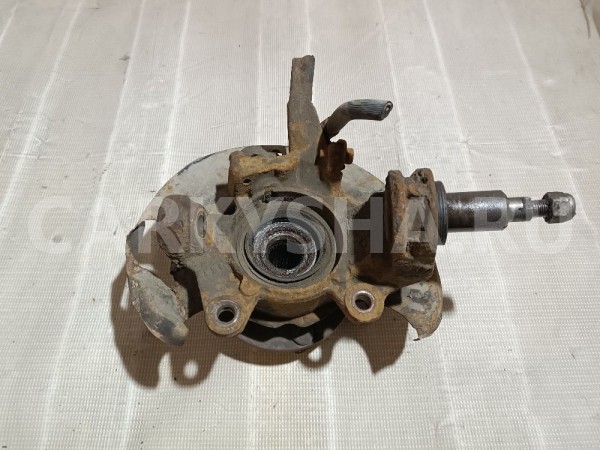 Кулак поворотный передний левый Nissan Primera оригинальный номер 400112J500