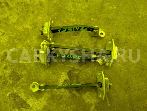 Доводчик двери Toyota Rush 