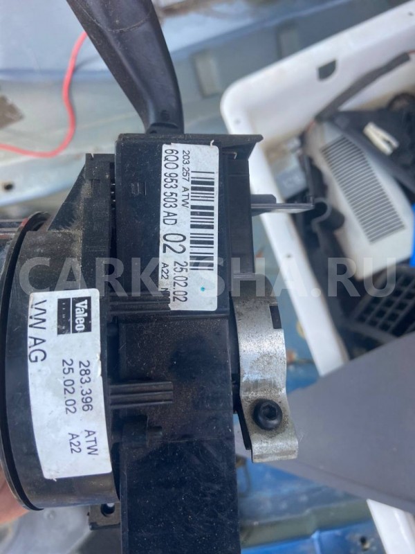 Переключатель подрулевой Volkswagen Polo IV (2001—2005) Volkswagen Polo оригинальный номер 6Q953503AD