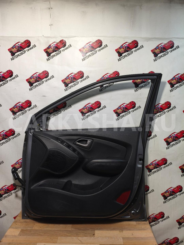 дверь передняя правая Hyundai ix35 оригинальный номер 760042Y011