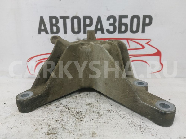 Кронштейн опоры кпп Opel Astra J Opel Astra оригинальный номер 13248663
