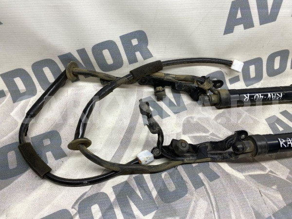 Электропривод двери багажникаToyota Rav 4 40 Toyota RAV 4 оригинальный номер 6892042040