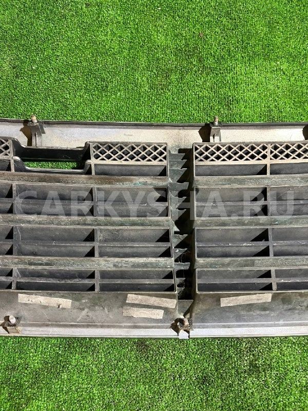 Решетка радиатора Ssang Yong Rexton 