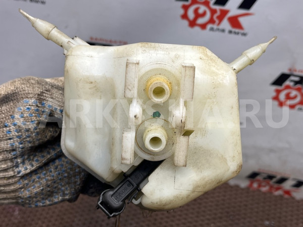 Бачок тормозной жидкости BMW X1 оригинальный номер 34 33 7 851 569, 34 33 7 851 569, 34337851569, 7851569, 34 33 6 796 531, 34336796531, 6796531, 34 33 7 852 160, 34337852160, 7852160, 34 33 6 796 853, 34336796853, 6796853