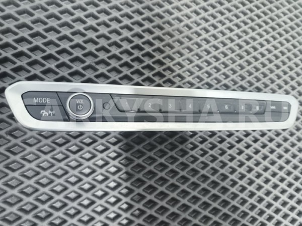 Блок управления магнитолой BMW X6 2020 61317949327 G06 B57D30A BMW X6 