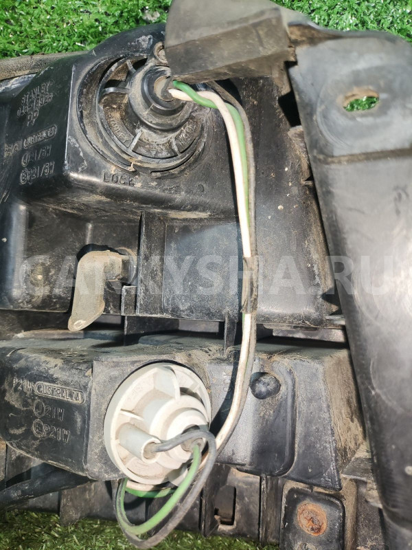 Фонарь задний правый Mazda 626 Mazda 2 оригинальный номер RR1392